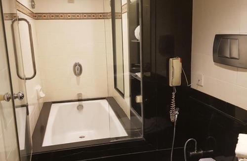 Dadar East Hotel | Ramee Guestline Hotel Dadar