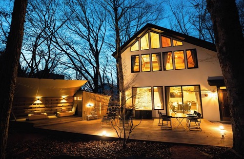 Yamanakako House | Ranked 10th in Japan for private lodgings with saunas Maximum 10 people Large windows and wooden/Minamitsurugun Yamanashi