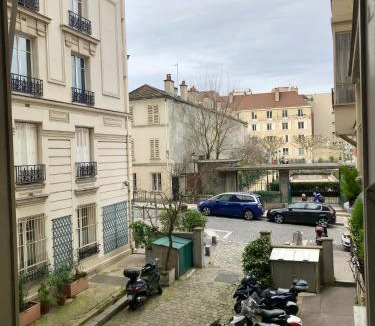 Montmartre Apartment | Rare appartement d'architecte en haut de Montmartre
