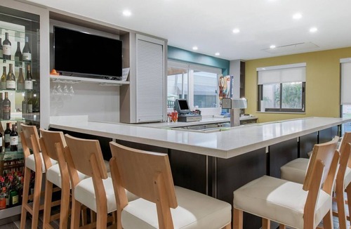 Tropic House | Rare Gem! 4 Comfy Units, Pool, Walk to Brevard Zoo