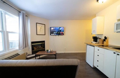 Dwight Cabin | Rare Muskoka Chalet Suite - A1