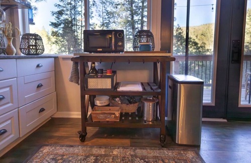 Prescott House | Ravenview Estate | Peaceful Prescott Getaway