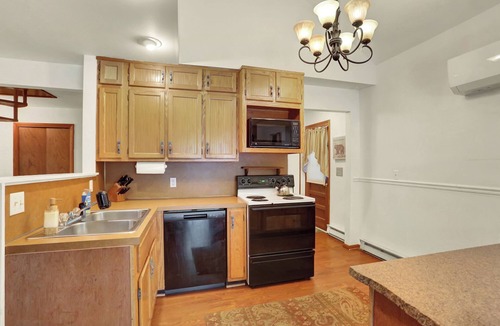 Huntingdon Cabin | Raystown Retreat- Snyders Run, Aunt Susie's