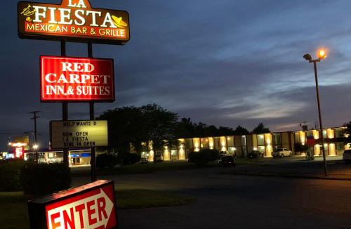 Revloc Hotel | Red Carpet Inn & Suites Ebensburg