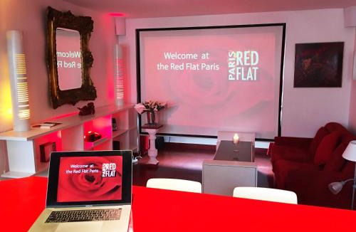 15th Arrondissement Apartment | Red Flat Paris