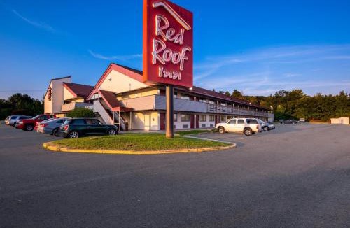 Johnson City Hotel | Red Roof Inn Binghamton - Johnson City
