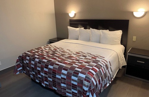 Copiague Hotel | Red Roof Inn Copiague
