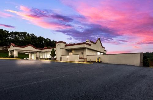 New Stanton Hotel | Red Roof Inn New Stanton