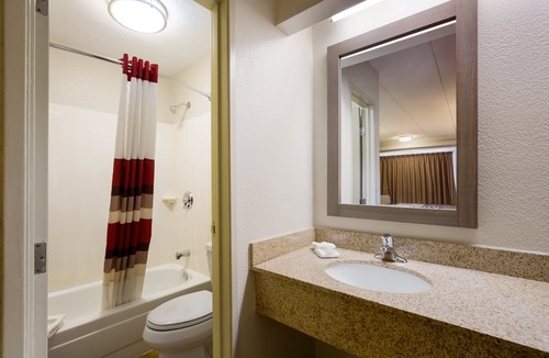 Wilkes-Barre Hotel | Red Roof Inn Wilkes-Barre Arena
