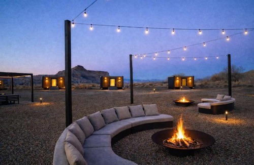Torrey House | Reflections - Luxe Mirror Home Near Capitol Reef