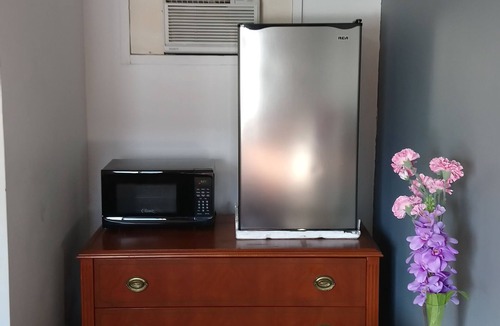 Collingwood Hotel | Relax Inn Collingwood
