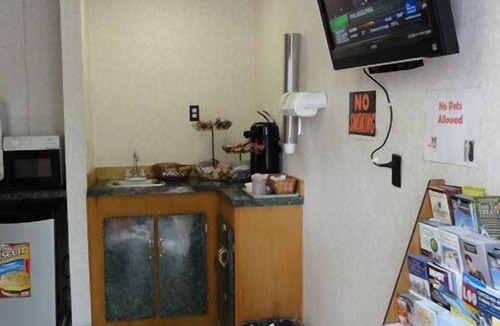 Big Flats Airport Hotel | Relax Inn Elmira