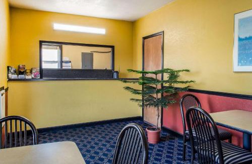 Lewisburg Hotel | Relax Inn