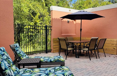 Lake Berkley House | Relax & Recharge: Stylish Villa w/Resort Amenities