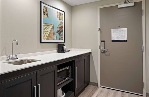 Cranberry Township Hotel | Relax with Free Breakfast & Indoor Pool – Minutes from Downtown Pittsburgh!