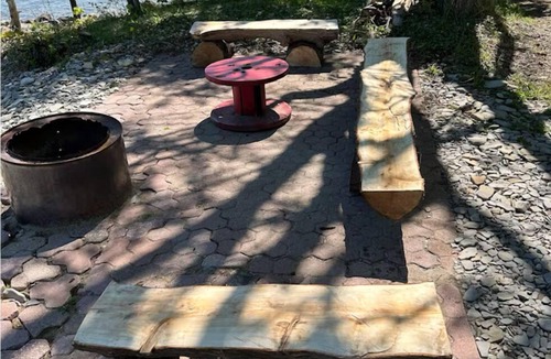 Georgian Bluffs Cottage | Relax with the whole family at this peaceful waterfront cottage.