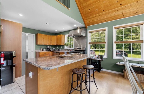 Westford House | Relaxing Chalet Near Lake with Outdoor Living