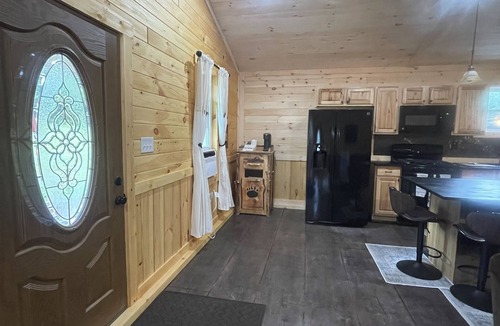Philipsburg Cottage | Relaxing Cottage near Black Moshannon and Penn State
