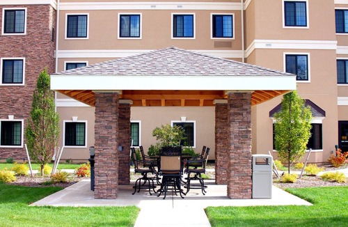 Liverpool Condo | Relaxing Retreat Near Syracuse | Free Breakfast + Business Center