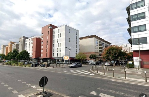 Rosny-sous-Bois Apartment | Remarkable 1-Bed Apartment in Rosny-sous-Bois