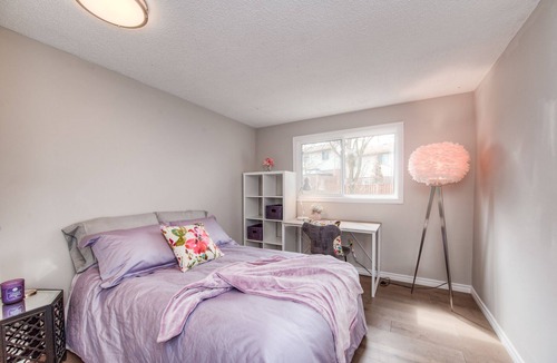 Victoria Hills House | Remodeled 5 beds home with brand-new appliances