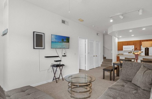 Venetian Bay Villages House | Renovated 3BD/2BA Venetian Bay Retreat game room