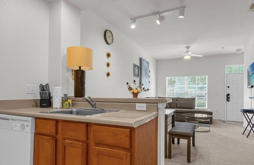 Venetian Bay Villages House | Renovated 3BD/2BA Venetian Bay Retreat game room