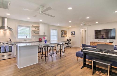 Cambridge House | Renovated Cambridge Retreat with Patio and Grill!