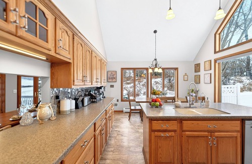 Somerset House | Renovated Retreat w/Epic Garage Game Room Near Ski Resorts