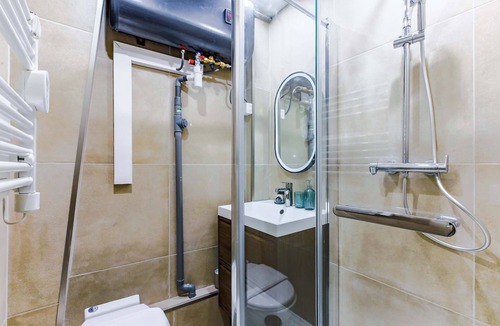 Belleville Apartment | Renovated studio 2 pers Bastille/Oberkampf A/C