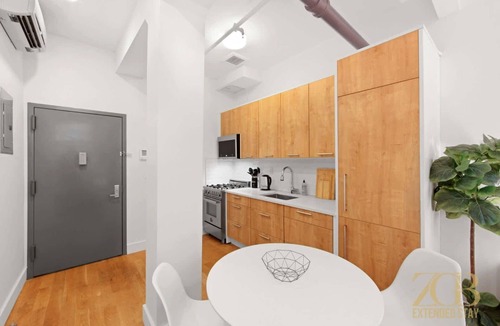 Hell's Kitchen Apartment | Renovated Studio in Midtown w/Laundry & Elevator