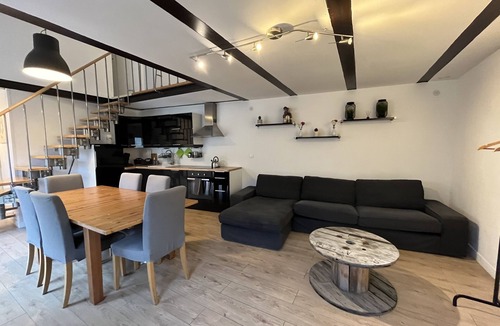 Stains Apartment | Rental-Classic-Ensuite with Shower-Garden view-Chez Polo