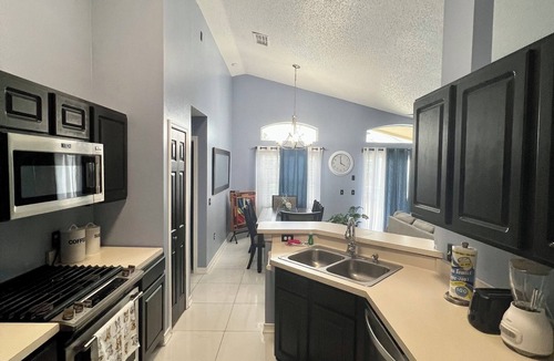 Westbury House | Residential Westbury 4BR Pool Home near Disney Parks