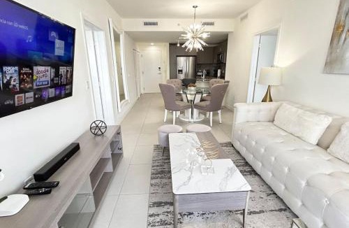 Doral Apartment | Resort Style Luxury Living in Doral, Miami