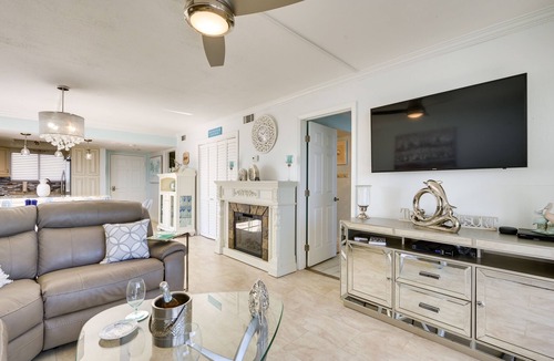 Hudson Condo | Resort-Style Penthouse w/Patio in Hudson!