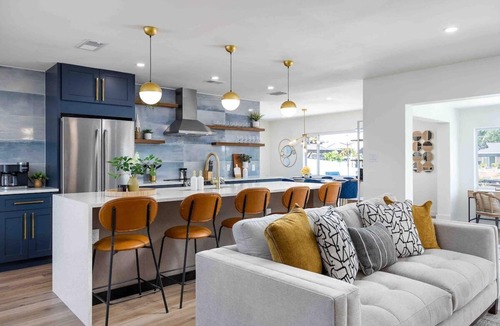 Bay Crest Park House | Resort-Style Waterfront - Heated Pool & Game Fun