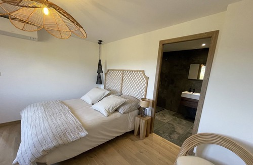 Molini Apartment | Rez-de-villa, 135 m2, Piscine, vue sur Montagnes