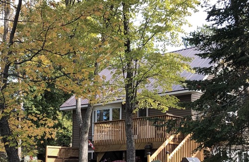 North Bay Apartment | River Access, Private Hot Tub, Quiet Spot in Town