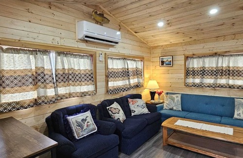 Hastings Cottage | River View 2 Bedroom Cottage 7