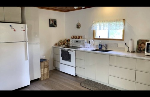 Ryerson Cottage | Riverbend Waterfront Cottage
