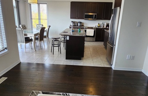 Breslau House | Riverfront Cozy memorable place on the edge of grand river, 4 min from airport