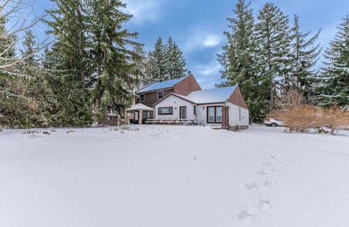 Georgetown House | Riverside Cottage, 4 BR Luxury Retreat