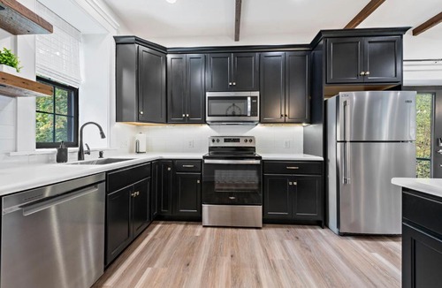 Port Clinton Apartment | Riverview in Port Clinton - Apt. B