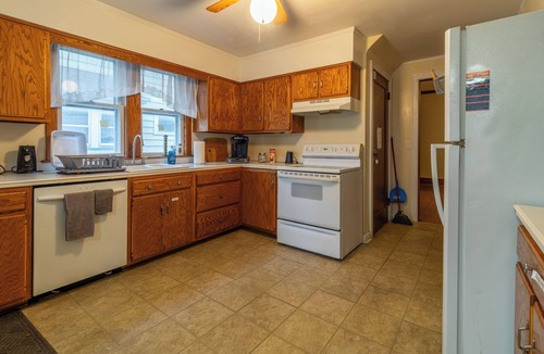 Rochester House | Rochester Roxborough 4BR Extended Stay Plus Open Loft