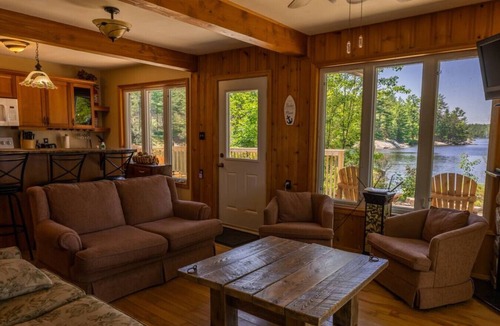 West Nipissing Ski Chalet | Rockpoint Haven @ Paradise Cove - Lake Nipissing