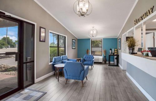 Carlisle Hotel | Rodeway Inn Carlisle North