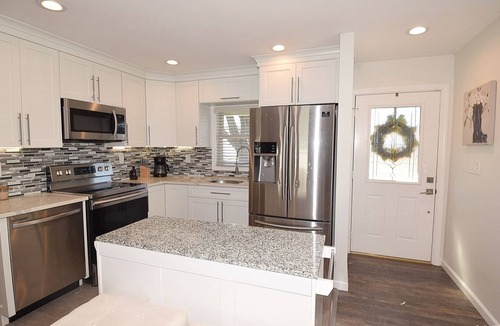 Levittown House | Romance Vacation Sweet Home
