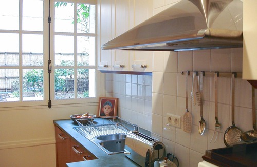 Les Iles Apartment | Romantic Luxurious Ile Saint-Louis Private Garden.
