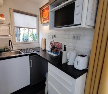 Montmartre Apartment | Romantic Tiny House inside Montmartre