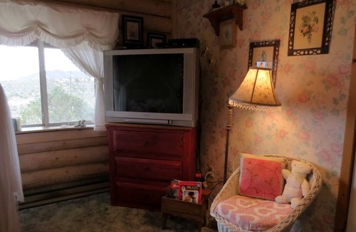 Diamond Valley Cabin | Romantic Vacation Rental for Couples near Prescott, Arizona